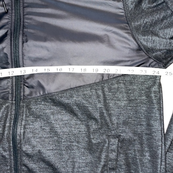 Rhône XL jacket with hood - Picture 9 of 13